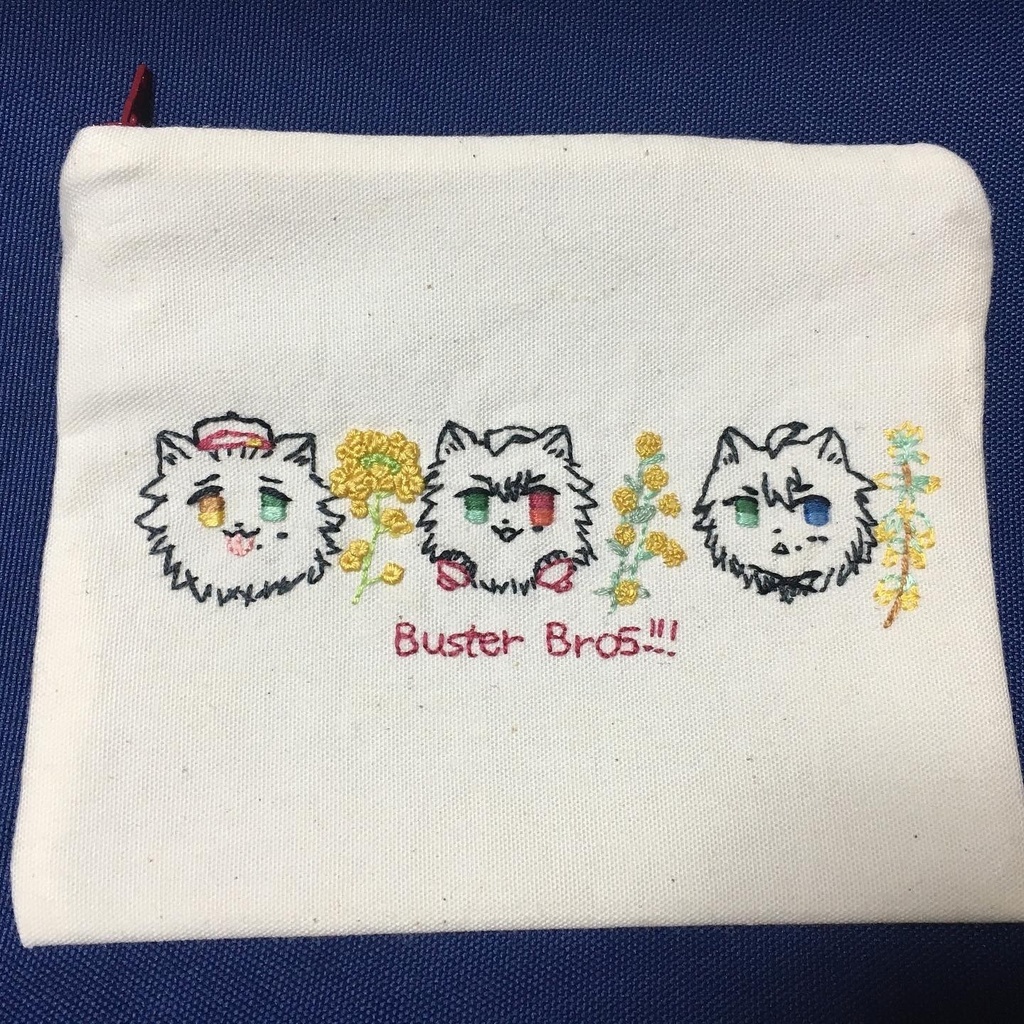 ネコノシスマイク 刺繍ポーチ