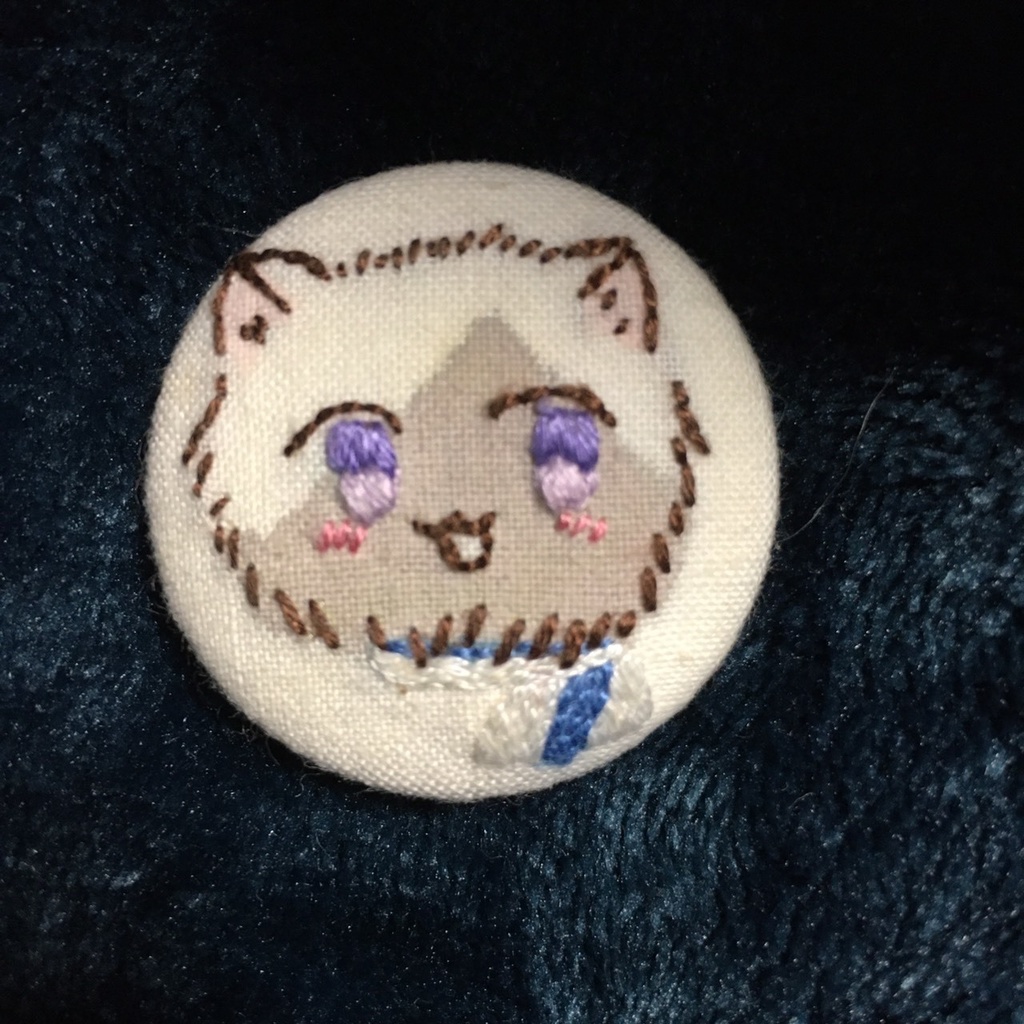 ねこたりあ 刺繍ブローチ ほくおー