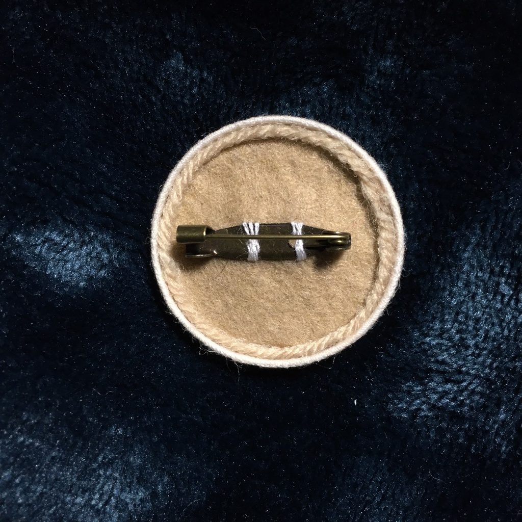 ねこたりあ 刺繍ブローチ