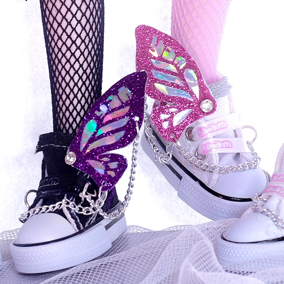 バタフライスニーカー