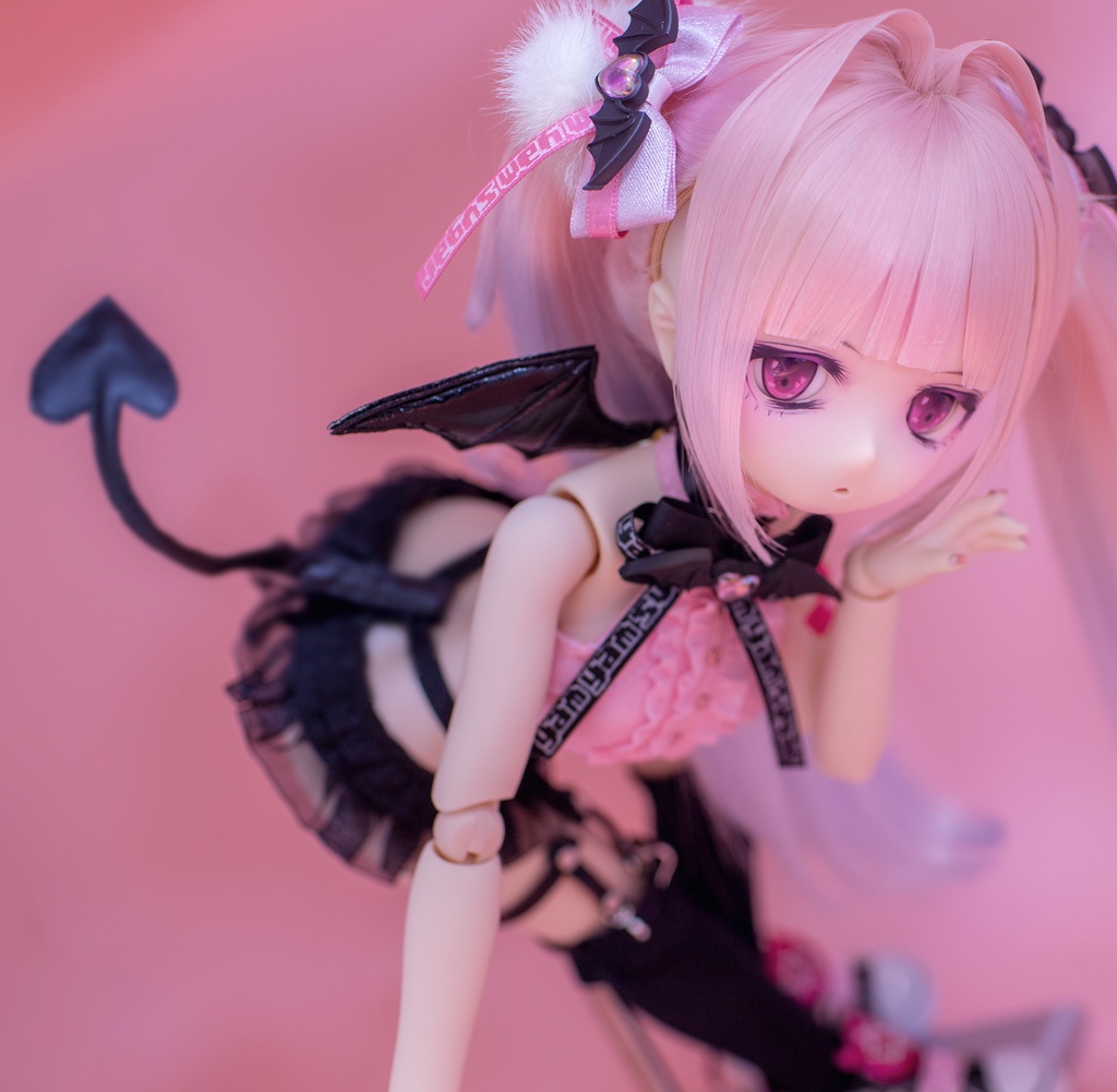 デビデビリボンチョーカー