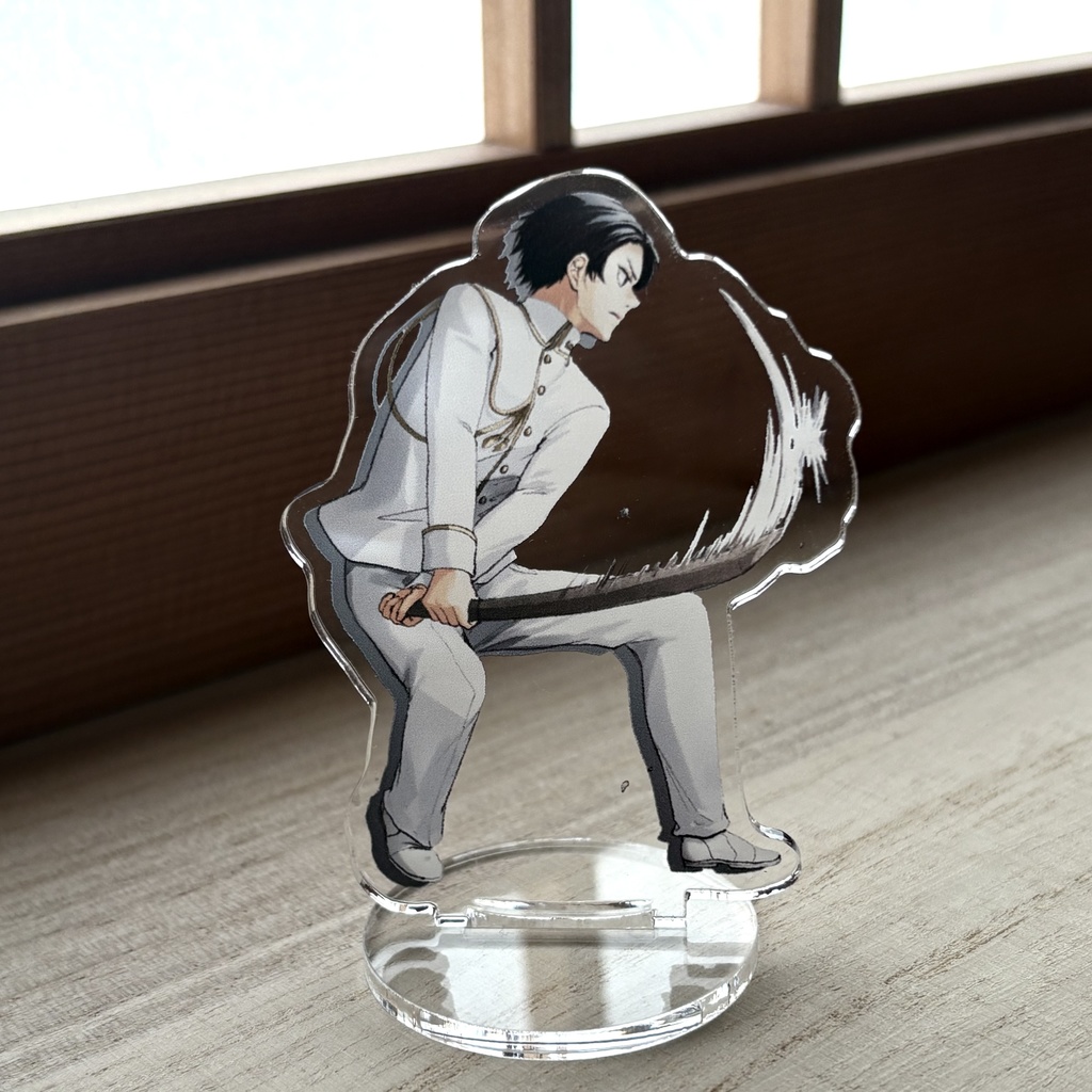 こんタケと対になるミコのアクリルスタンド