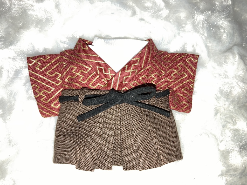 15cmぬい用 ぬい服 和モダン 袴 紗綾型 赤 金