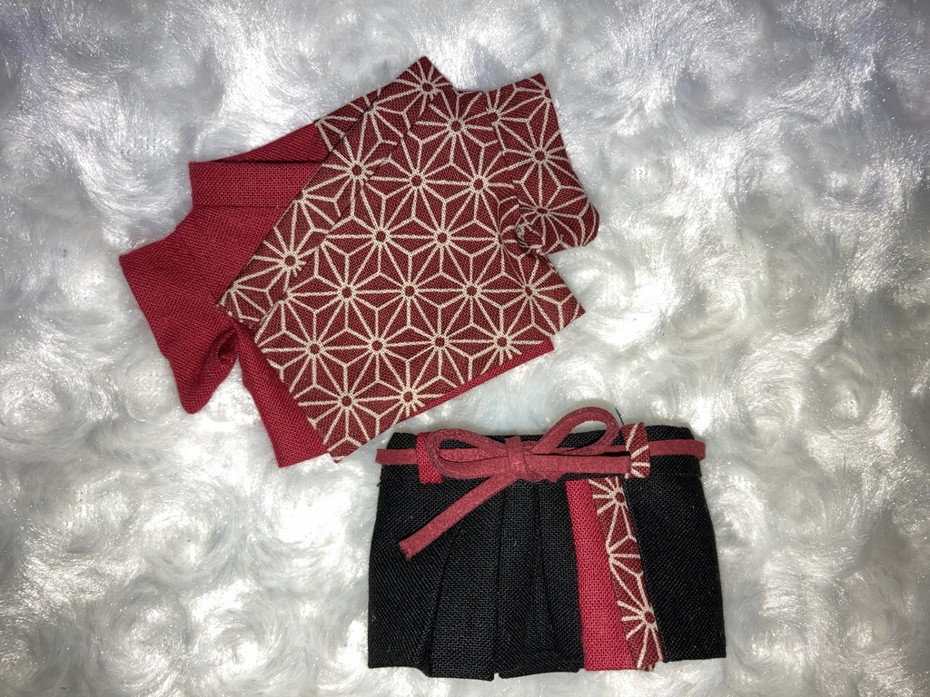 13cmぬい用 ぬい服 和装 袴 麻の葉柄 赤真紅+黒