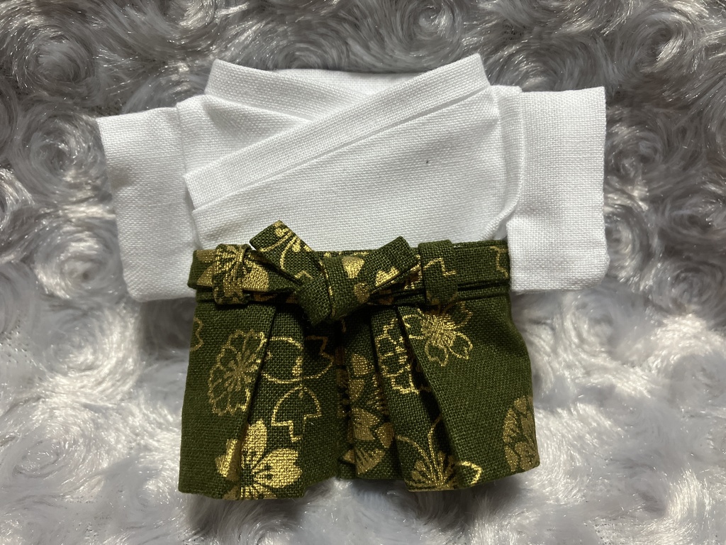 13cm/16cmぬい用 ぬい服 和装 袴 白無地 藍媚茶色+金 お正月用