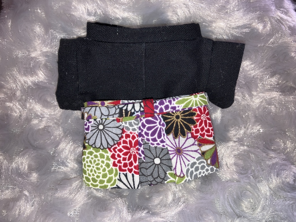 13cm/16cmぬい用 ぬい服 和装 袴 黒無地 和柄花柄菊 黒