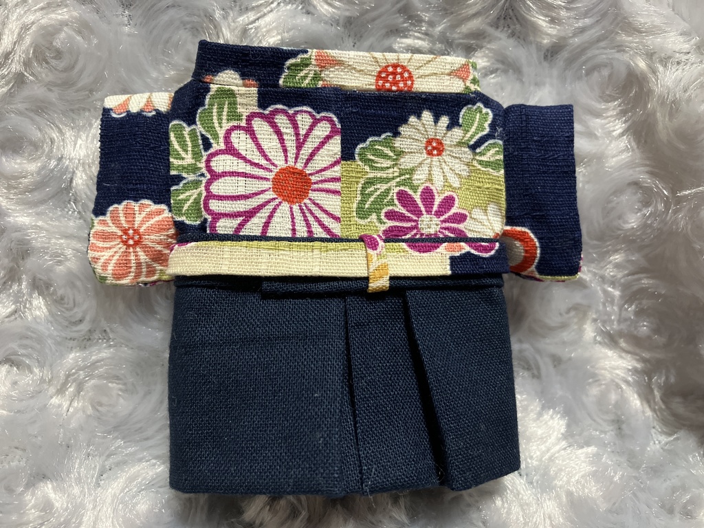 13cm/16cmぬい用 ぬい服 和装 袴 菊柄 濃紺+濃紺 お正月用