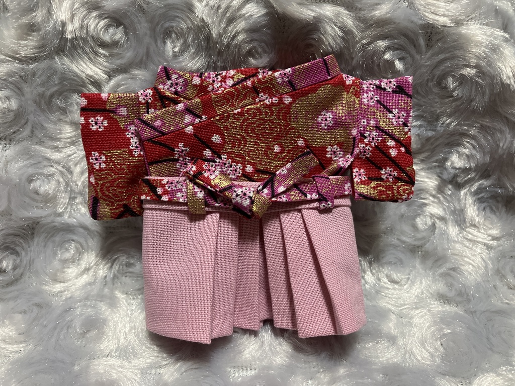 13cm/16cmぬい用 ぬい服 和装 袴 桜柄 緋色＋撫子色