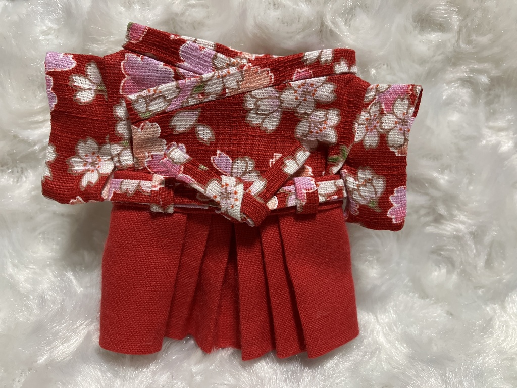 13cm/16cmぬい用 ぬい服 和装 袴 桜柄 赤