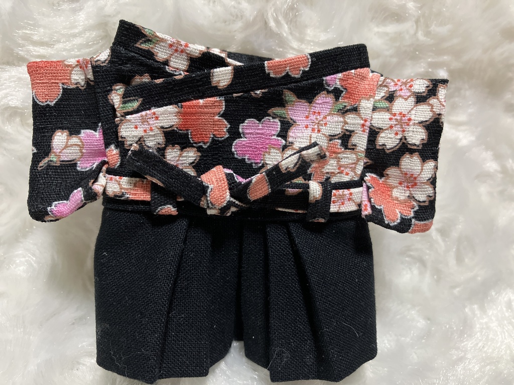 13cm/16cmぬい用 ぬい服 和装 袴 桜柄 黒