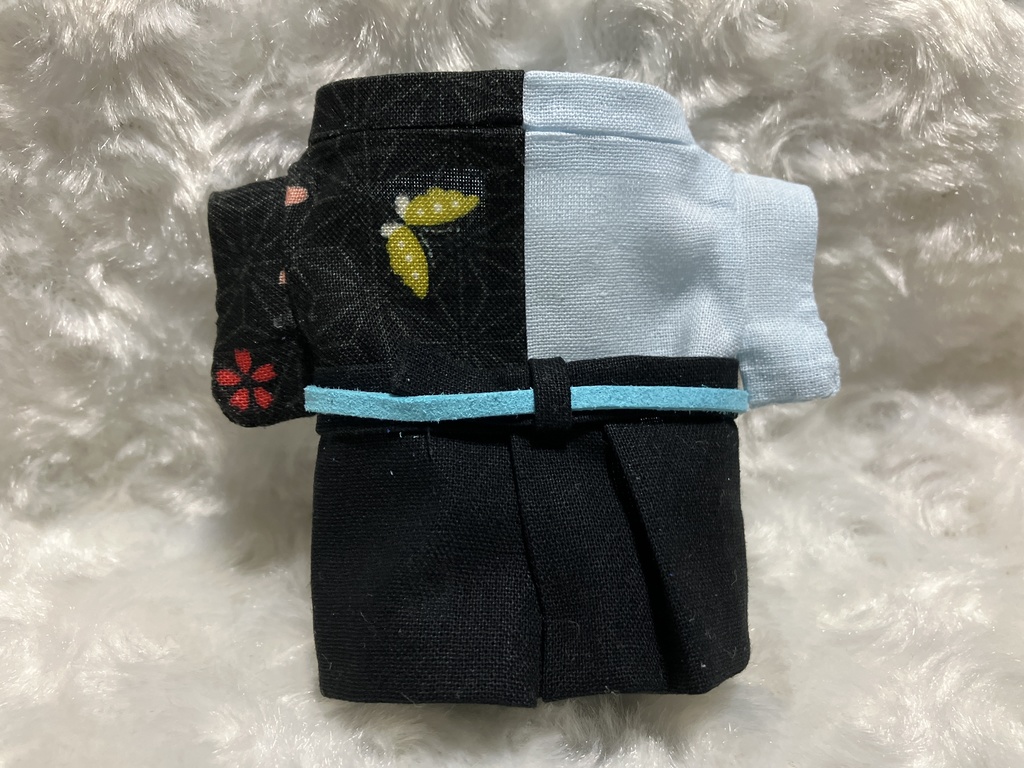 3cm/16cmぬい用 ぬい服 和装 袴 桜と蝶柄 黒+白縹色