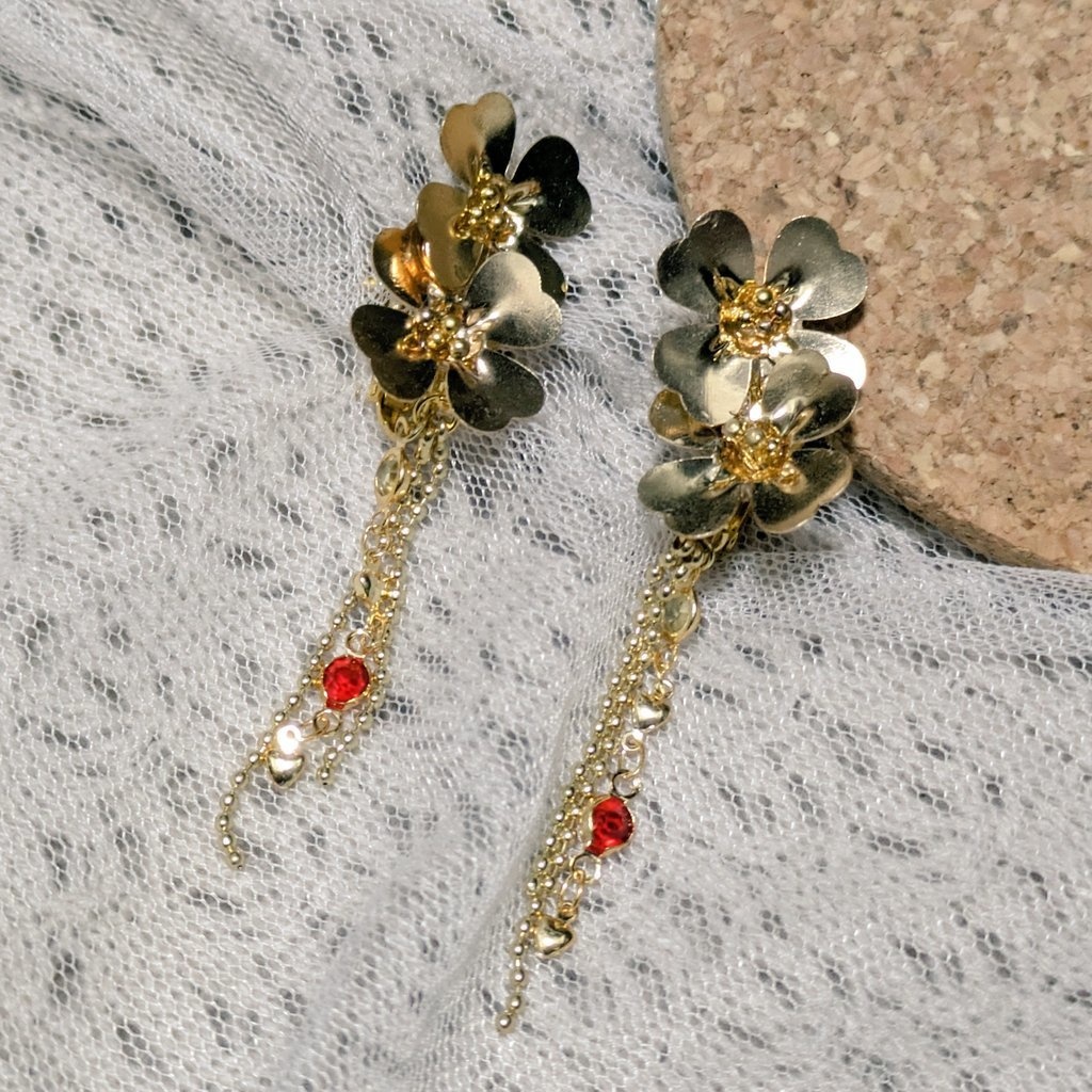 【専用品】菜野香ちゃんモチーフのイヤリング