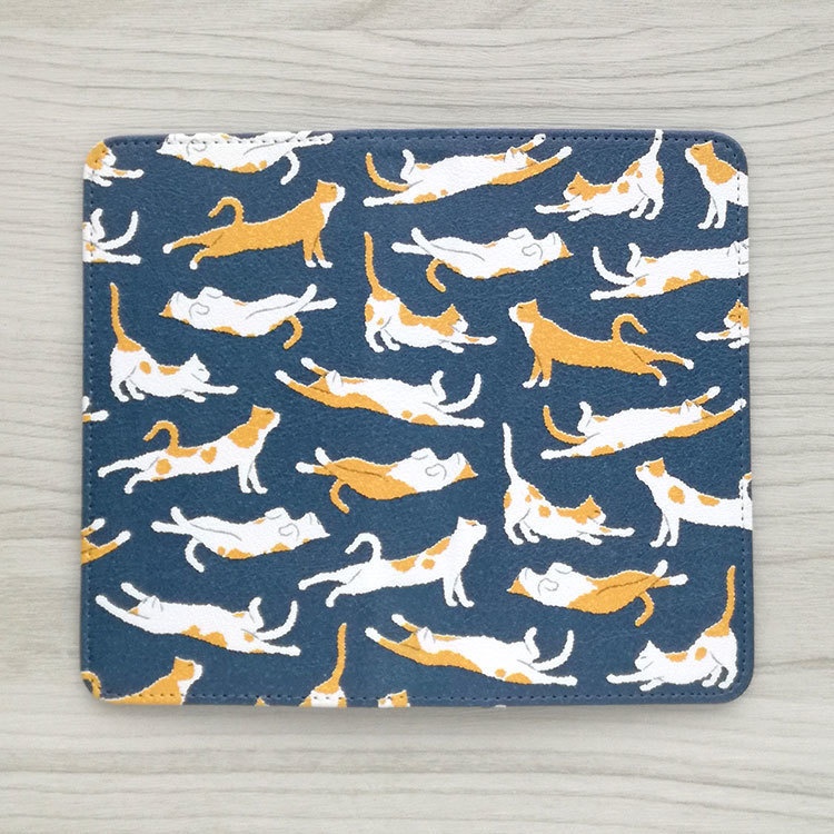 のびのび猫(紺)手帳型スマホケース