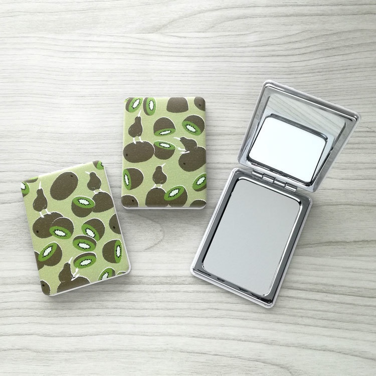 折りたたみコンパクトミラー　キウイとキーウィ