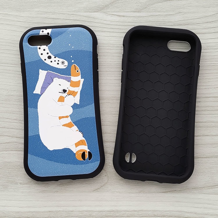 眠りシロクマ スマホケース