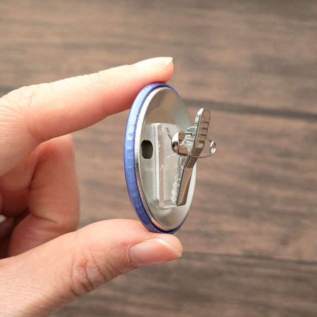 ねむり猫 蓄光 缶バッジ 44mm