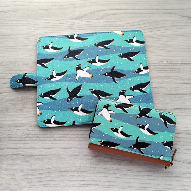 泳ぐジェンツーペンギン 手帳型スマホケース