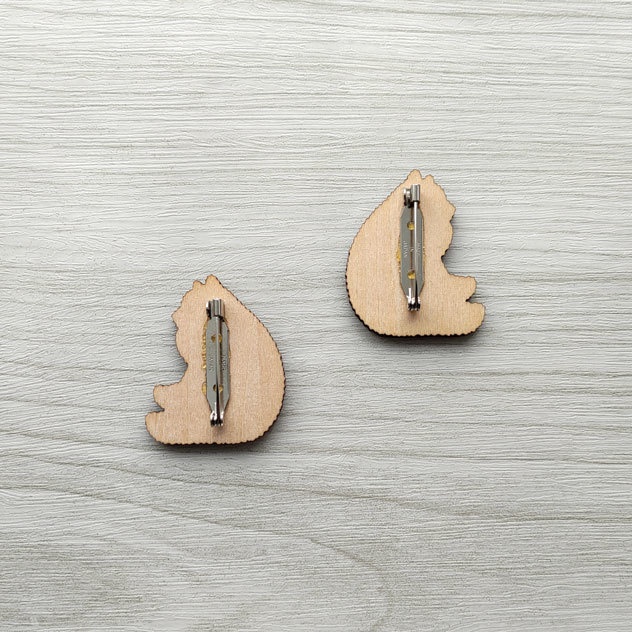 パンダ 木製ブローチ