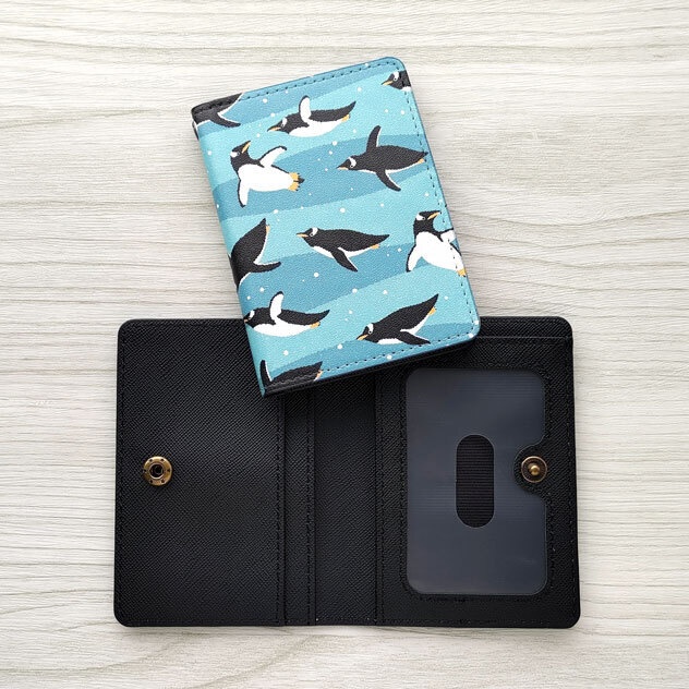 泳ぐジェンツーペンギン 二つ折りパスケース
