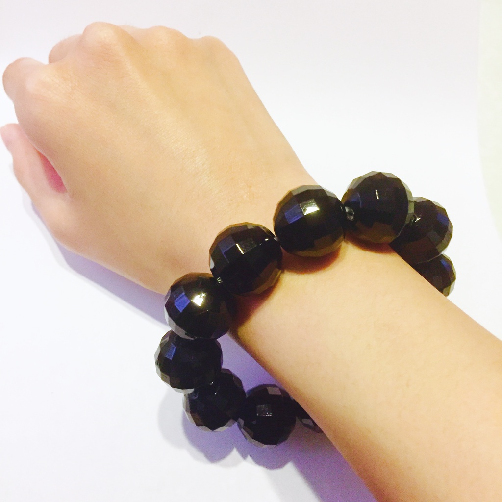 ブラックボールブレスレット