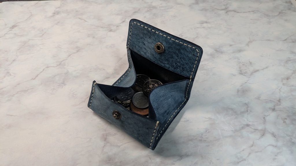 イタリアンレザー製ボックスコインケース