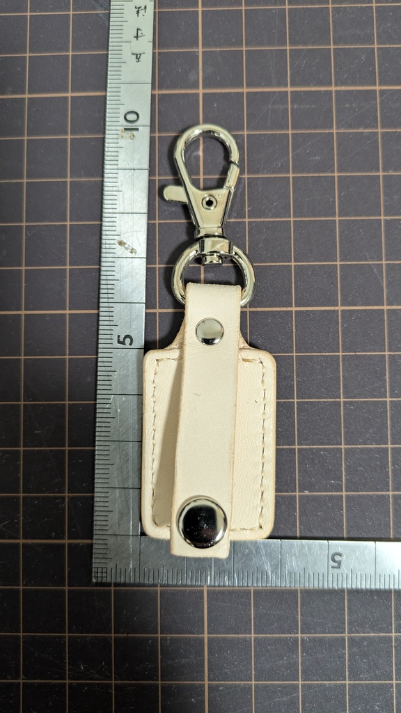 レザー製ピンズキーホルダーセット(ナチュラル×シルバー)