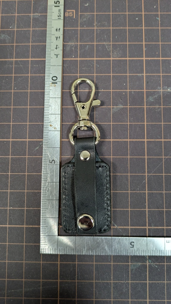 レザー製ピンズキーホルダーセット(ブラック×シルバー)