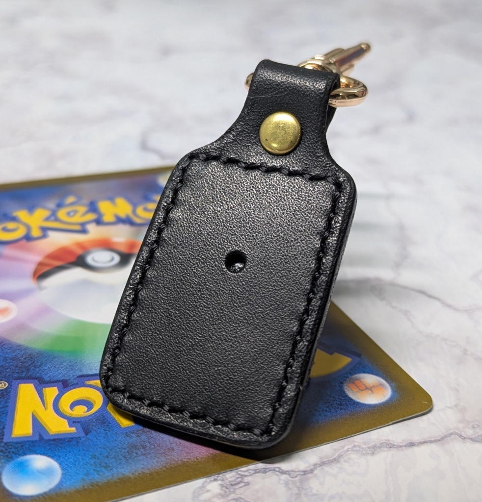 レザー製ピンズキーホルダー(ルールエキスパート)(ブラック×ゴールド)