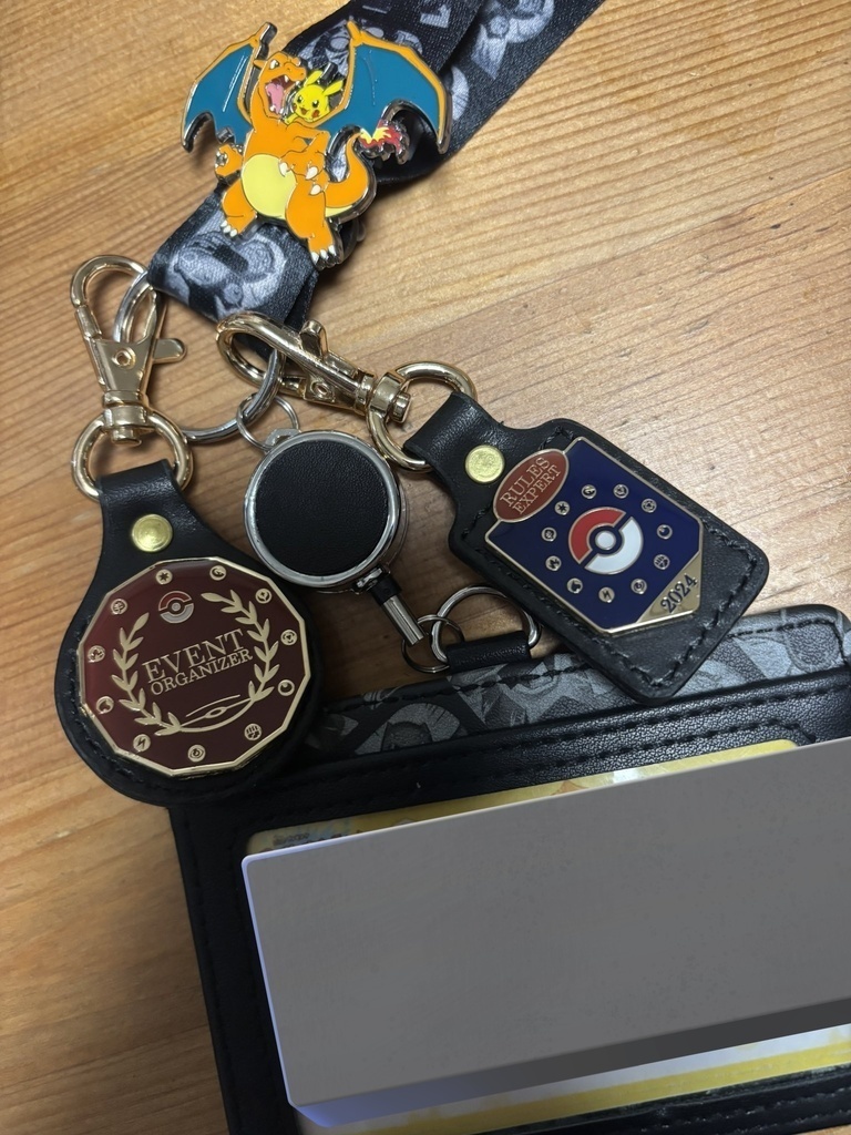 レザー製ピンズキーホルダー(ルールエキスパート)(ブラック×シルバー)