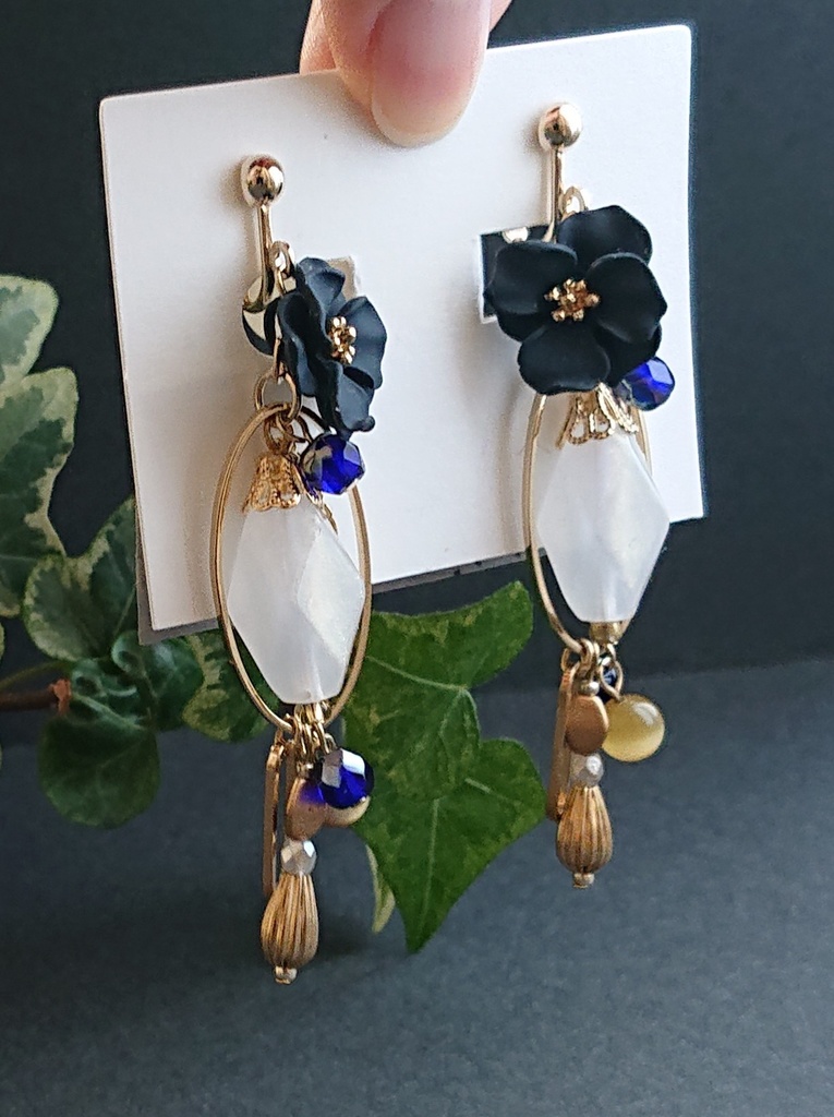 鳴狐イメージ耳飾り