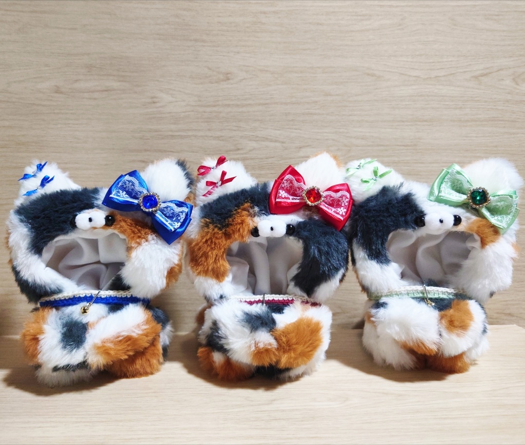 ぬい服　ふわふわみけねこさん