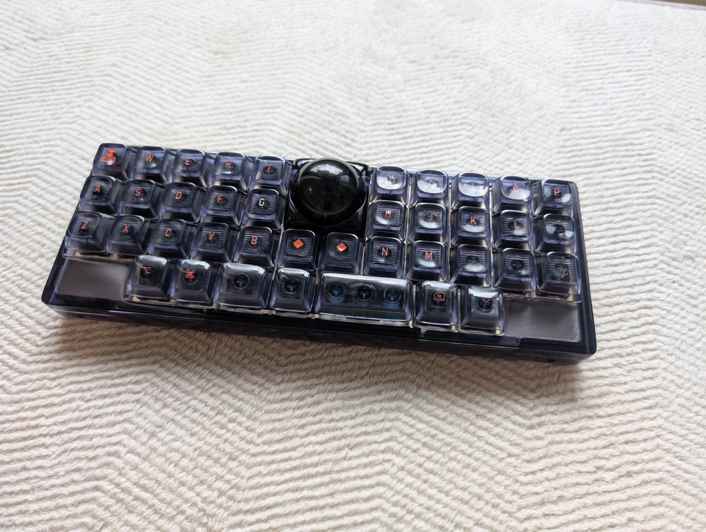 meteorite40 ノーマルプロファイル トラックボール/無線対応 40%キーボード