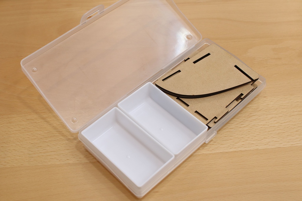 【受注生産】例のケースに入る、組立式デッキホルダー