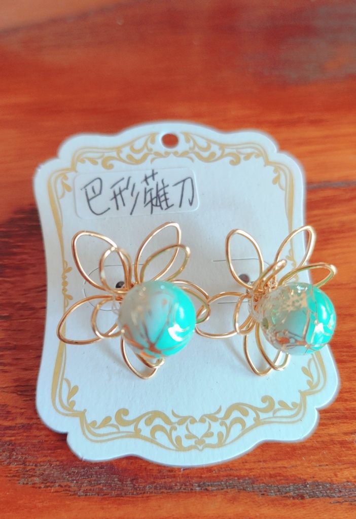 巴型薙刀　イメージピアス