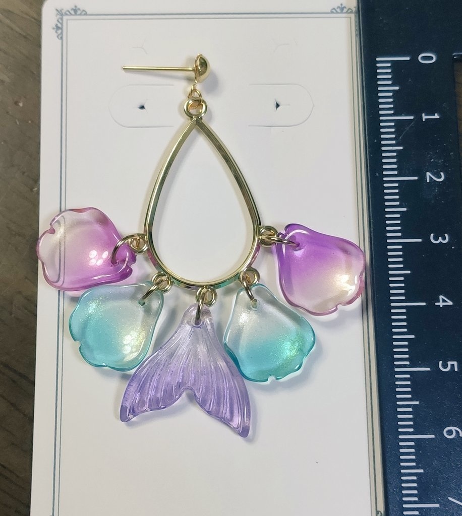 ツイステ オクタヴィネルイメージピアス・イヤリング