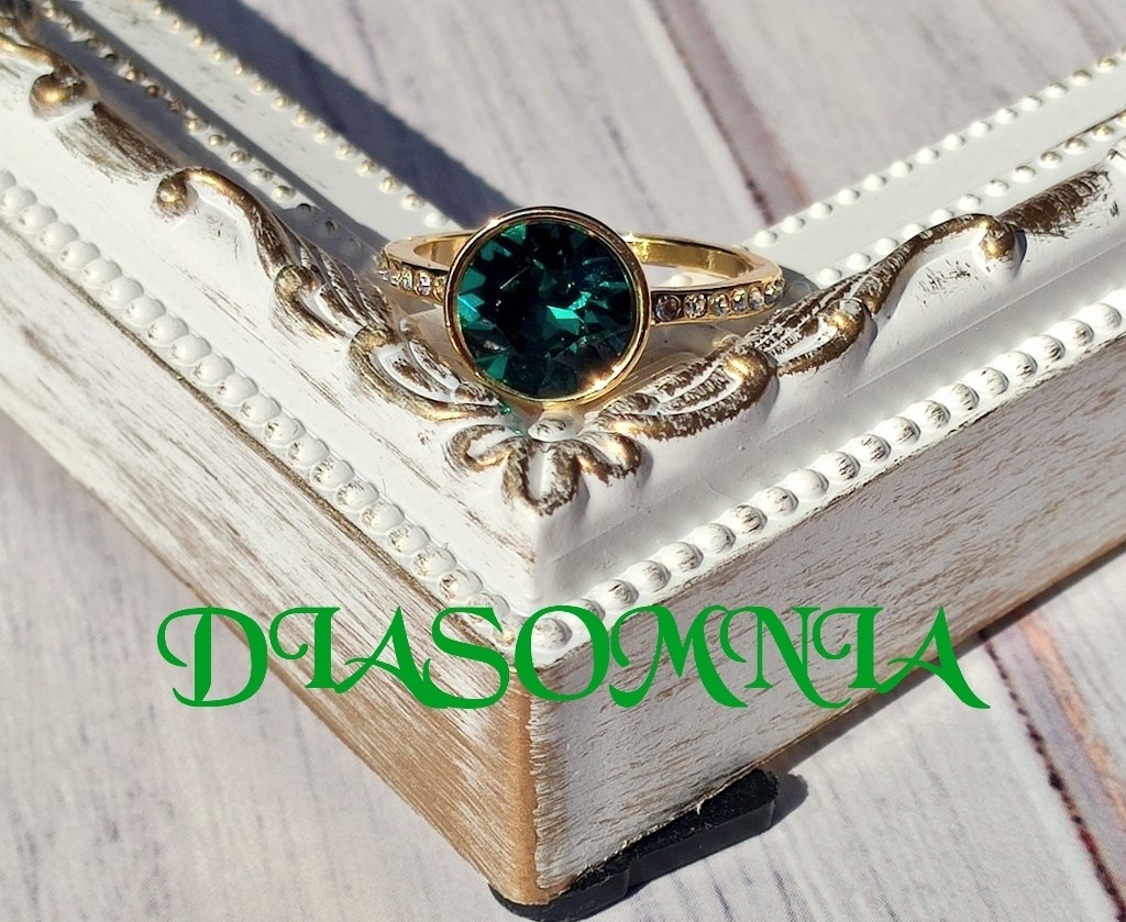 ツイステ スワロフスキーリング〈ラウンド〉