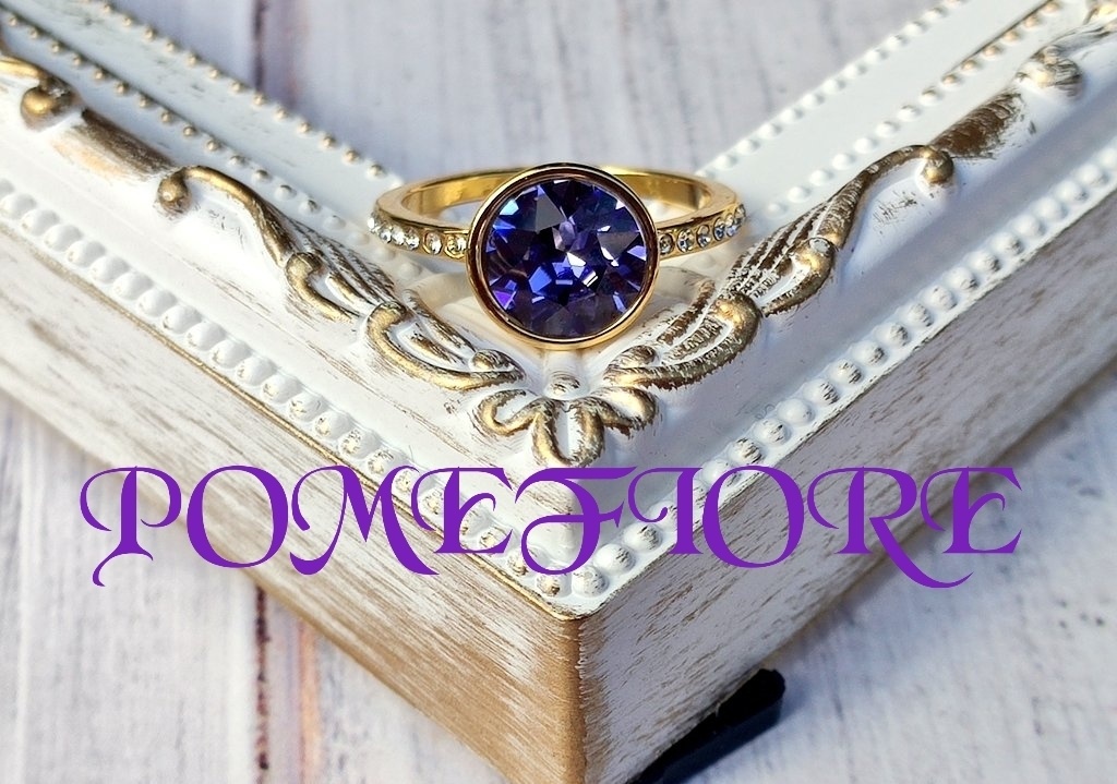 ツイステ スワロフスキーリング〈ラウンド〉