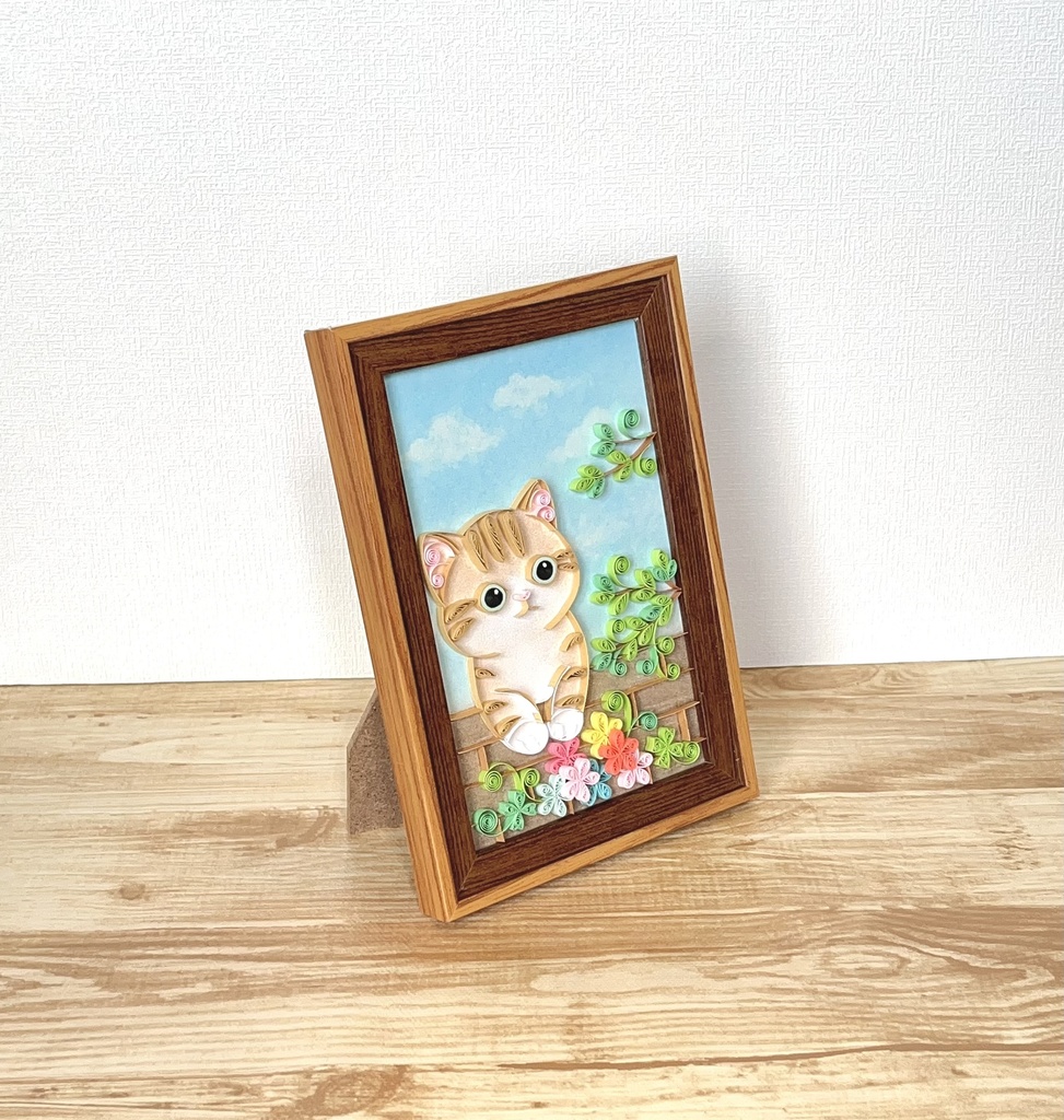 ペーパークイリング アート 塀からひょこっと身を乗り出す猫