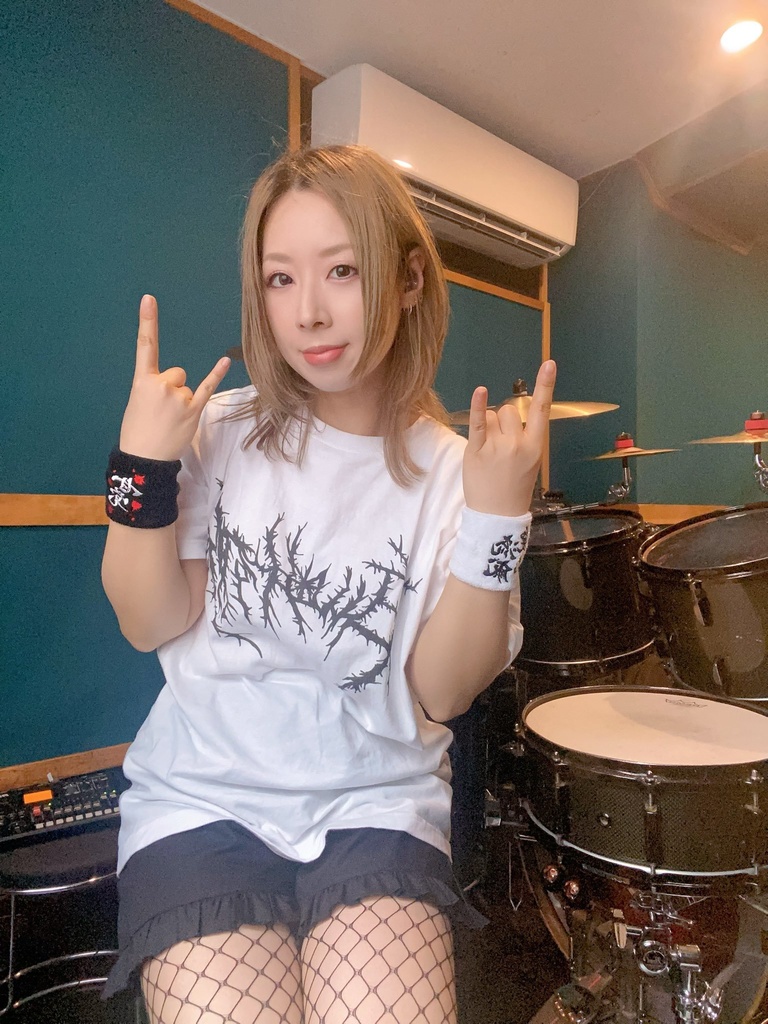 デスメタルロゴ愛流死威Tシャツ