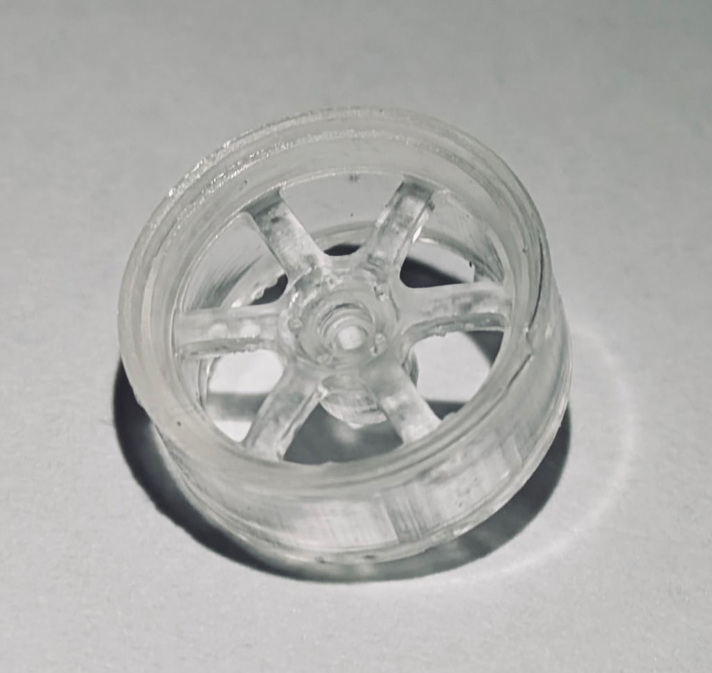 1/62ミニカー用 未塗装ホイール 6本スポーク 18インチ(外径約8mm、幅約4mm)