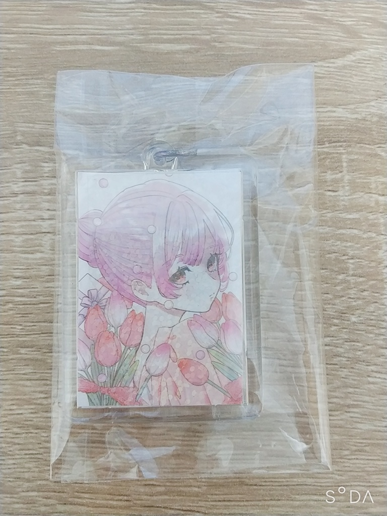 チューリップと女子　キーホルダー