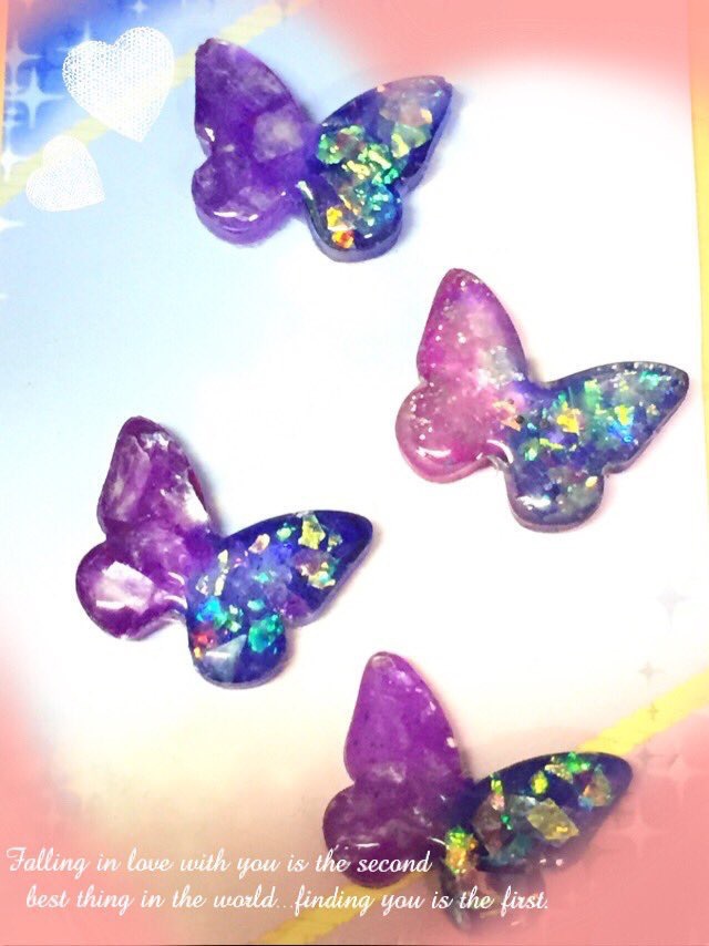 YOI 離れずにそばにいてイメージ蝶々ピアス(イヤリング)揺れるタイプ