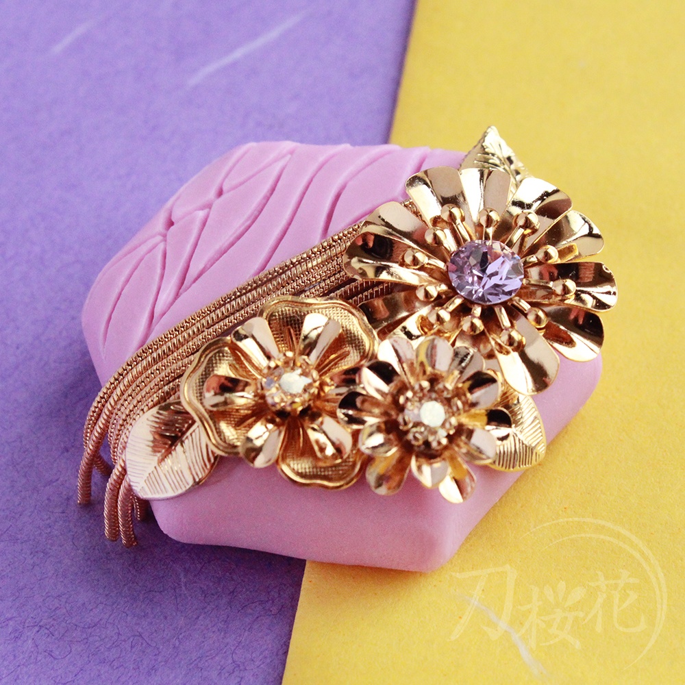 〔限定数頒布〕刀剣男士×和菓子 蜂須賀虎徹 練りきり風アクセサリー