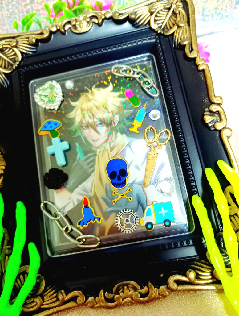 【マンキン】硬質 デコ トレカケース【ファウストⅧ】