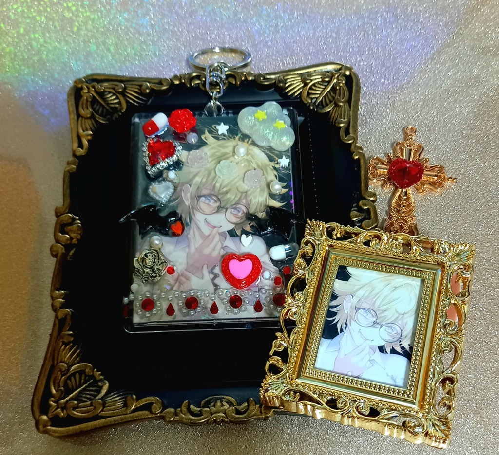 【マンキン】硬質 トレカケース デコ キーホルダー【ファウスト少年 悪魔】