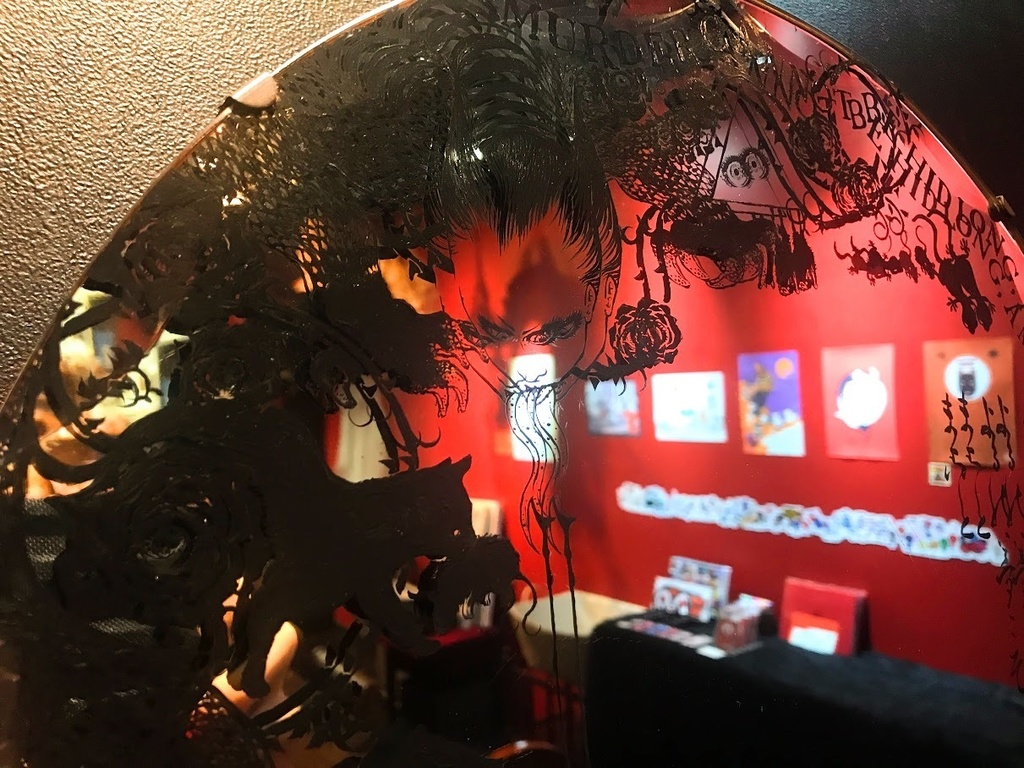 小林義和「屋根裏の散歩者」