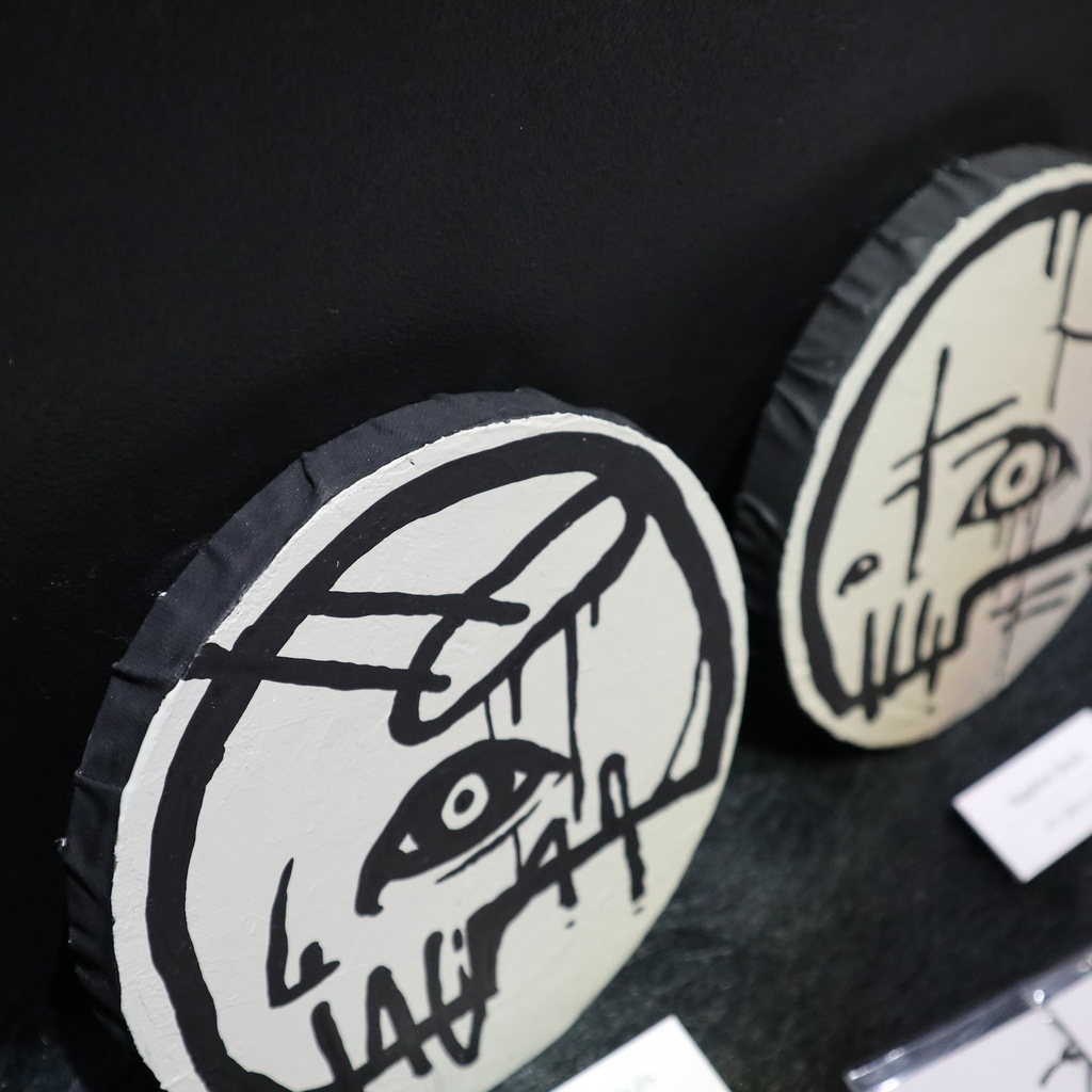 キョウグ 《Negative skulls》