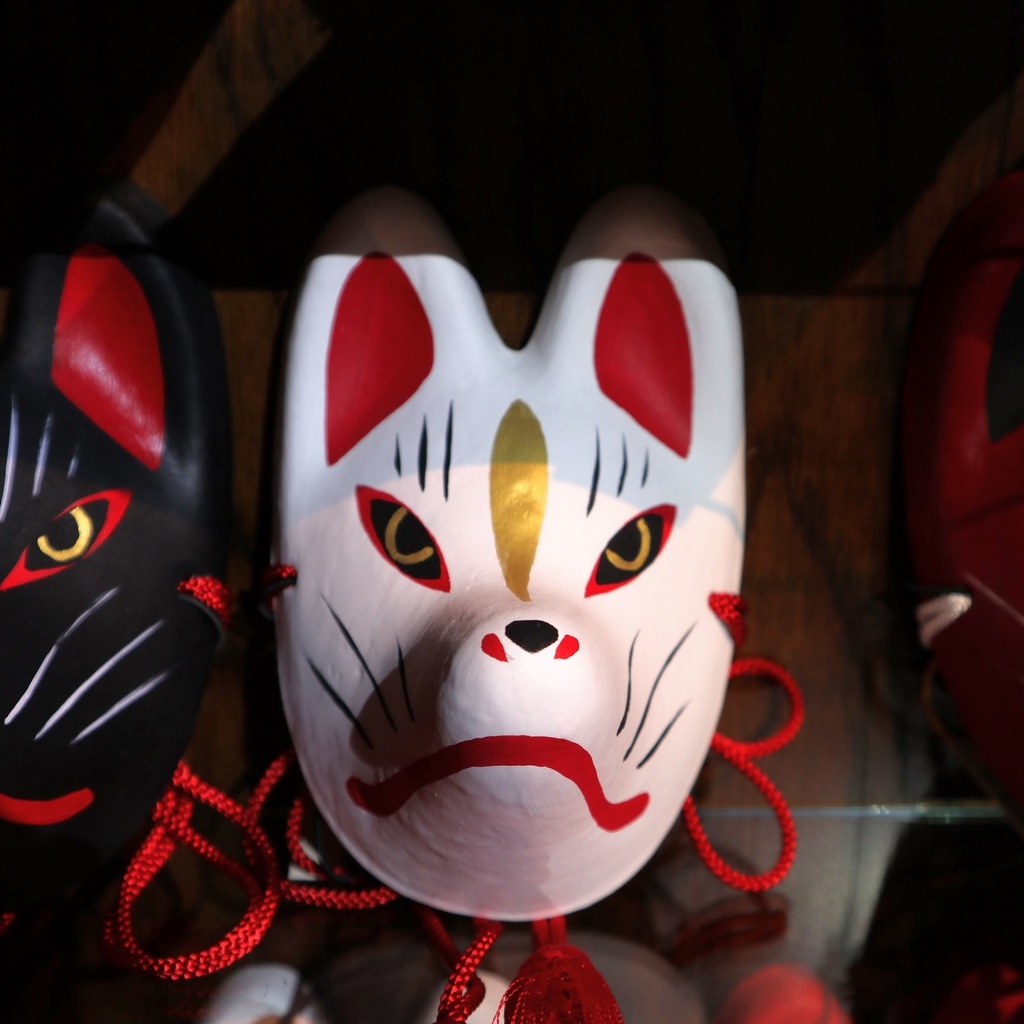 秋津屋 飾り狐面(手のひらサイズ)