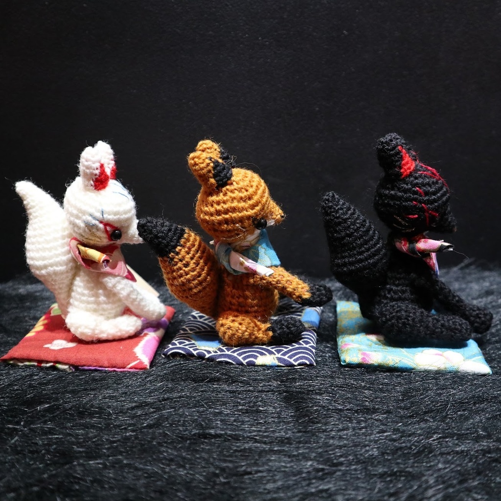 amibozu 鎮座きつね