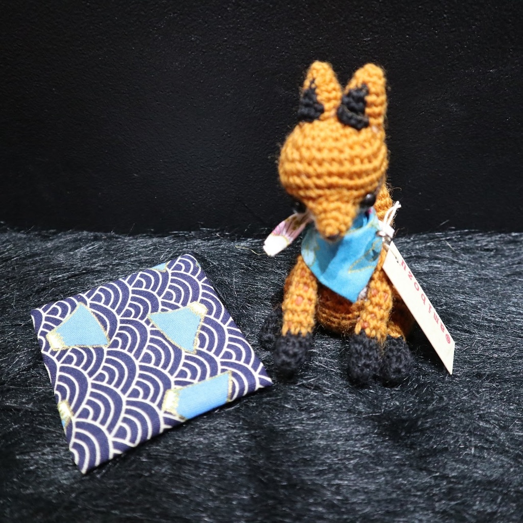 amibozu 鎮座きつね